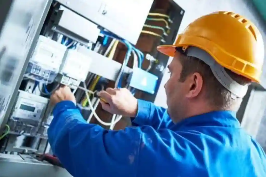 Electrician in Islamabad (2)
